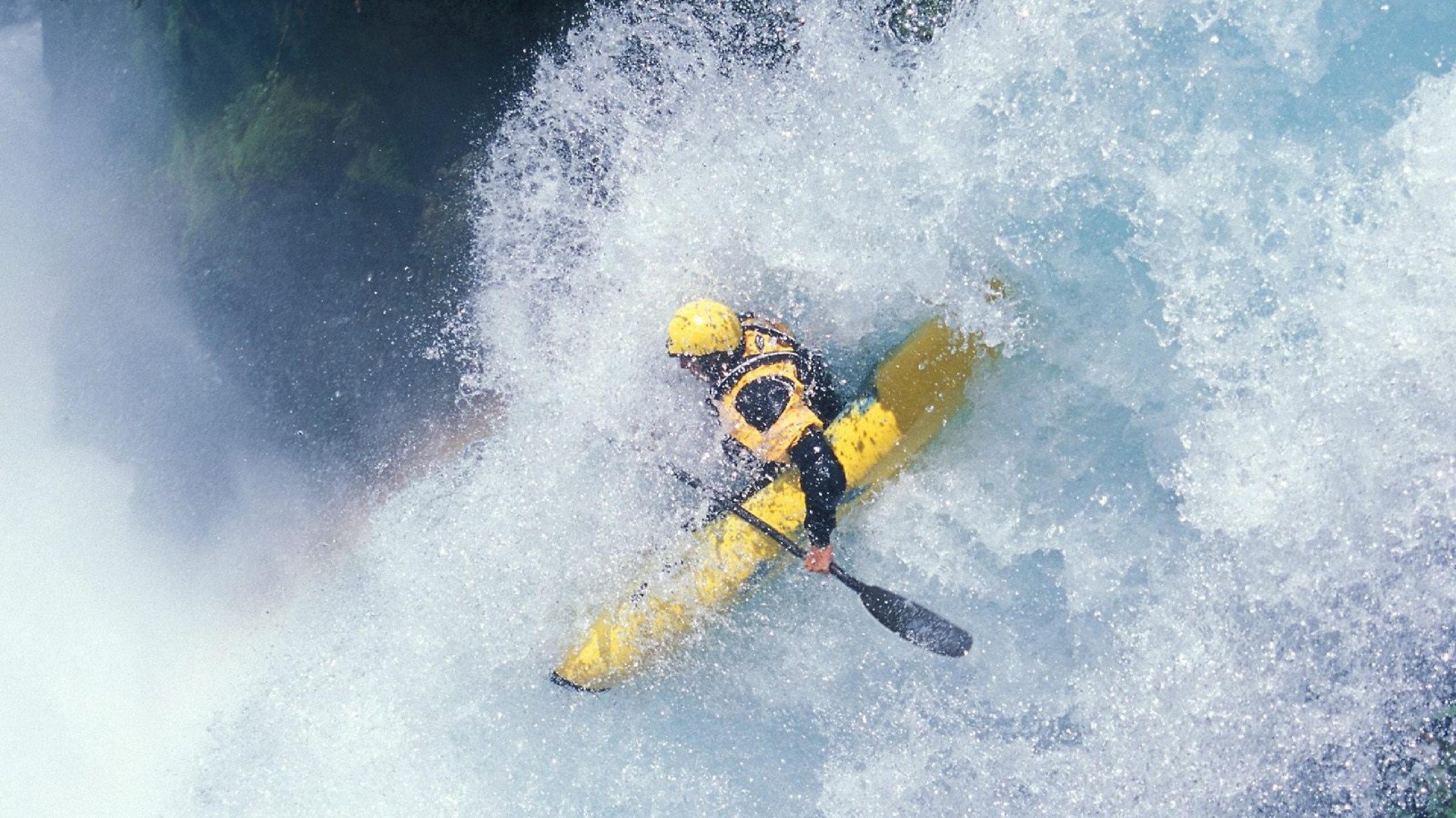 哈登带伤砍分助火箭逆转取胜，哈登跑向火箭替补席