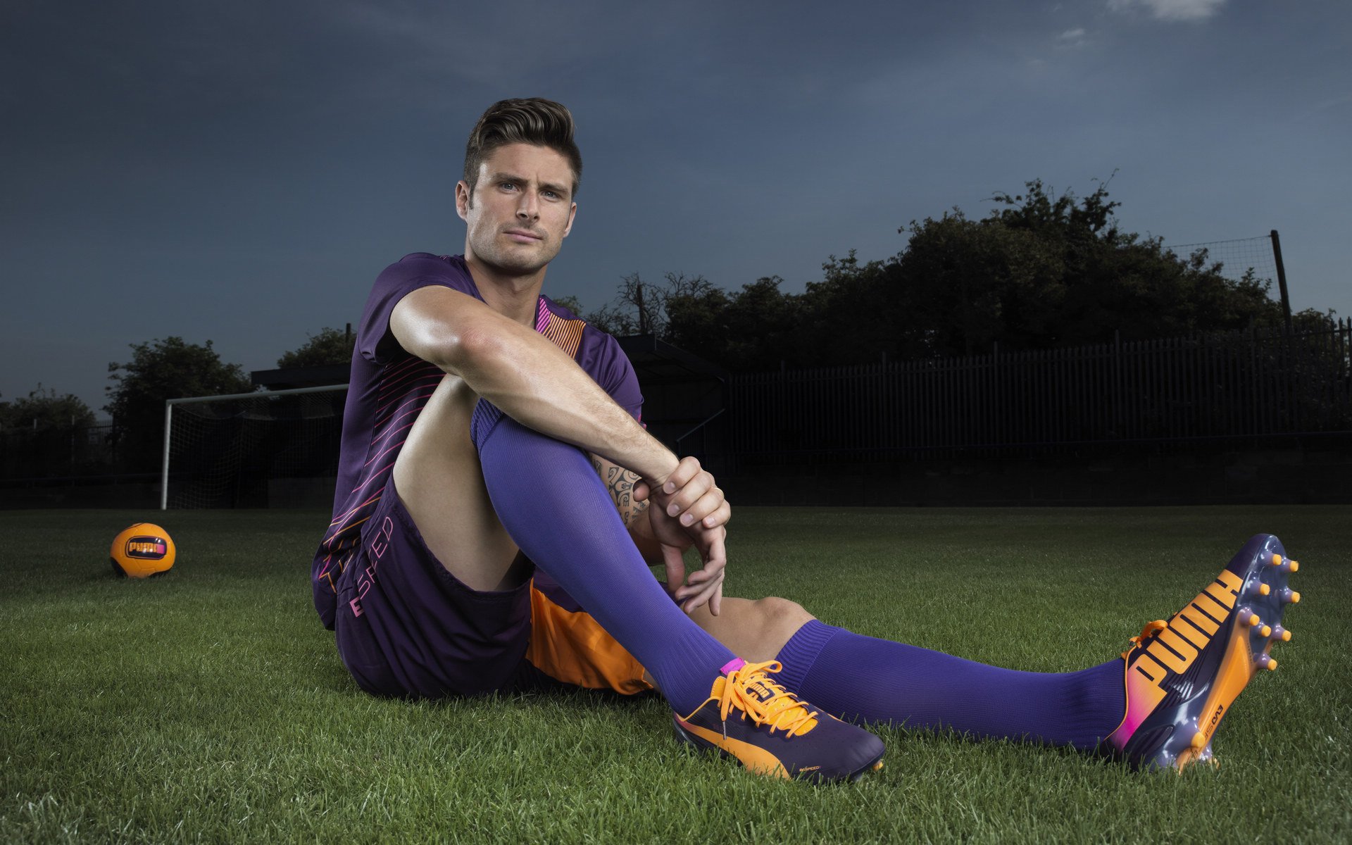 校园足球教练培训课程加入伤病预防知识模块，足球损伤预防的专项训练